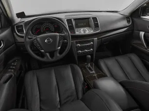 Nissan  7