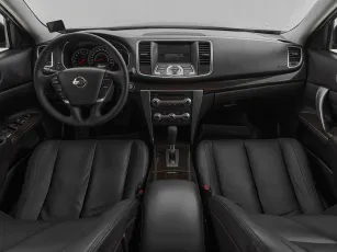 Nissan  8