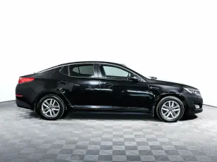 Kia  4