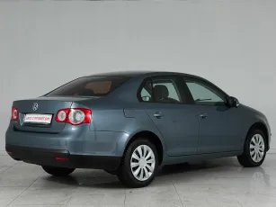 Volkswagen  6