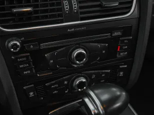 Audi  16