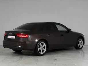 Audi  6