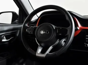 Kia  11