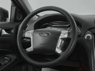 Ford  10