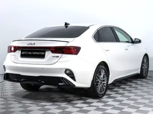 Kia  3