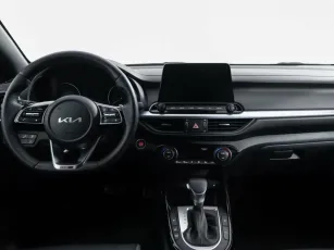 Kia  7