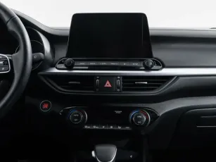 Kia  9