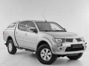 Mitsubishi  3