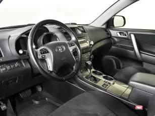 Toyota  10