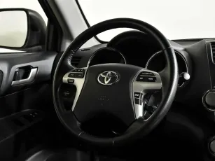 Toyota  12