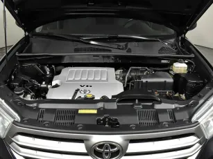 Toyota  7