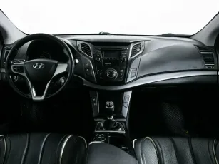 Hyundai  10