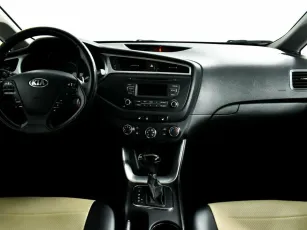 Kia  8