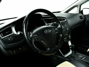 Kia  9