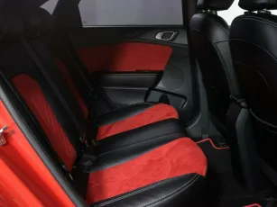 Kia  10