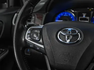 Toyota  11