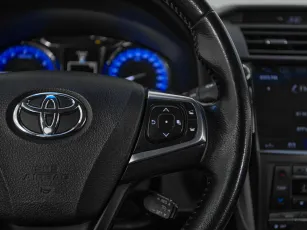 Toyota  12