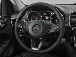 Mercedes-Benz  11