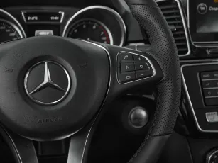 Mercedes-Benz  13