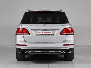 Mercedes-Benz  5