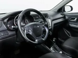 Kia  6