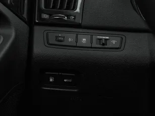 Hyundai  18