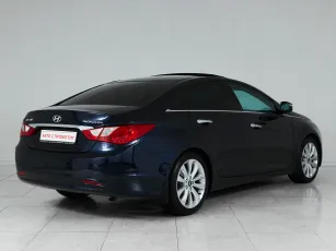 Hyundai  6