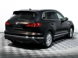 Volkswagen  3