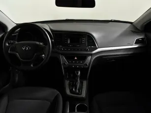 Hyundai  10