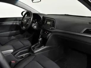 Hyundai  9