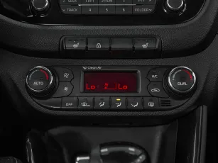 Kia  14