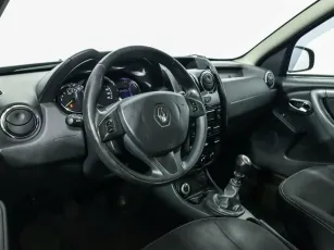 Renault  9