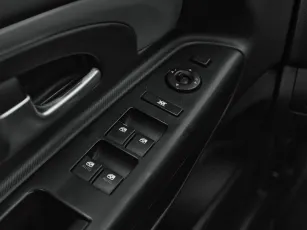 Kia  13