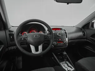Kia  7