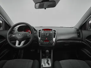 Kia  8