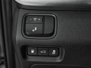 Kia  16