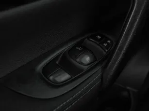 Nissan  13