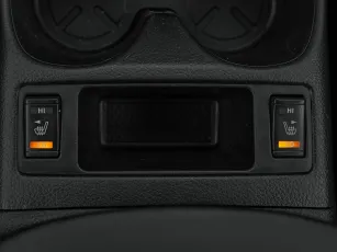 Nissan  16