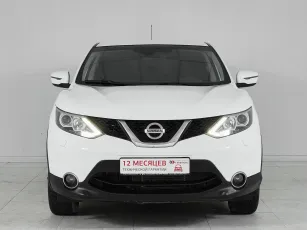 Nissan  2