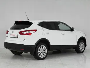 Nissan  6
