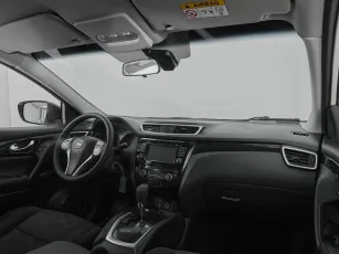 Nissan  9
