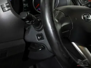 Kia  10