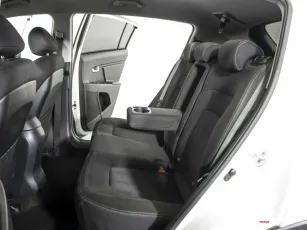 Kia  14