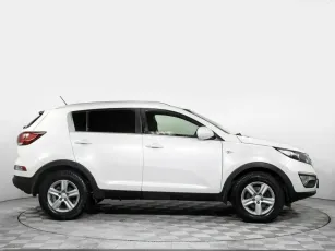 Kia  4