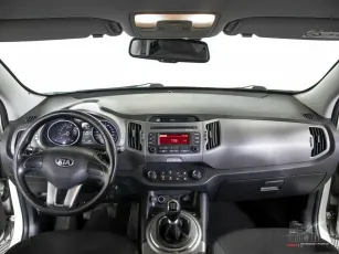 Kia  8
