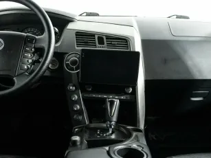 SsangYong  8