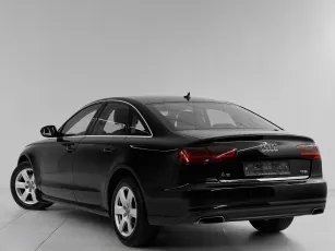 Audi  4