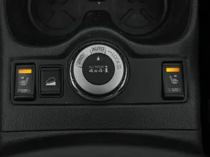 Nissan  19