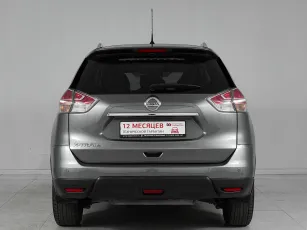 Nissan  5