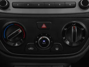 Hyundai  15